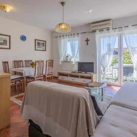 Apartment In 39140