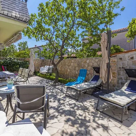 In 39140 Apartment *